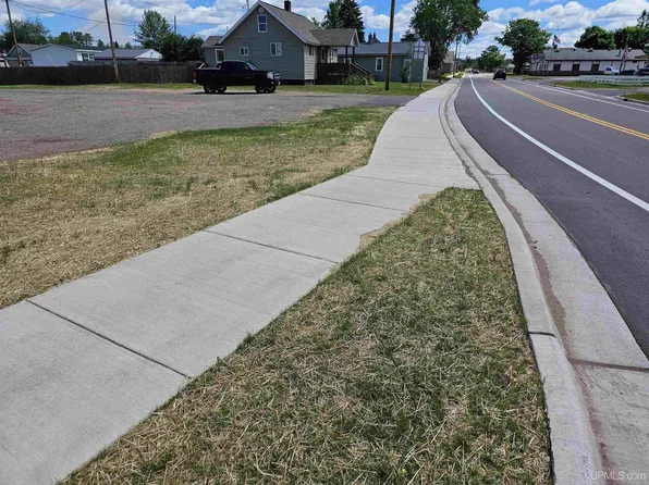 6 E Stephenson Ave, Gwinn, MI 49841