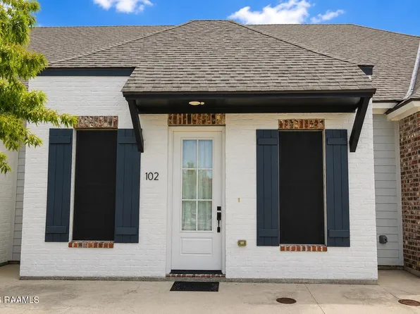 102 Rue Argenteuil Rd, Lafayette, LA 70506