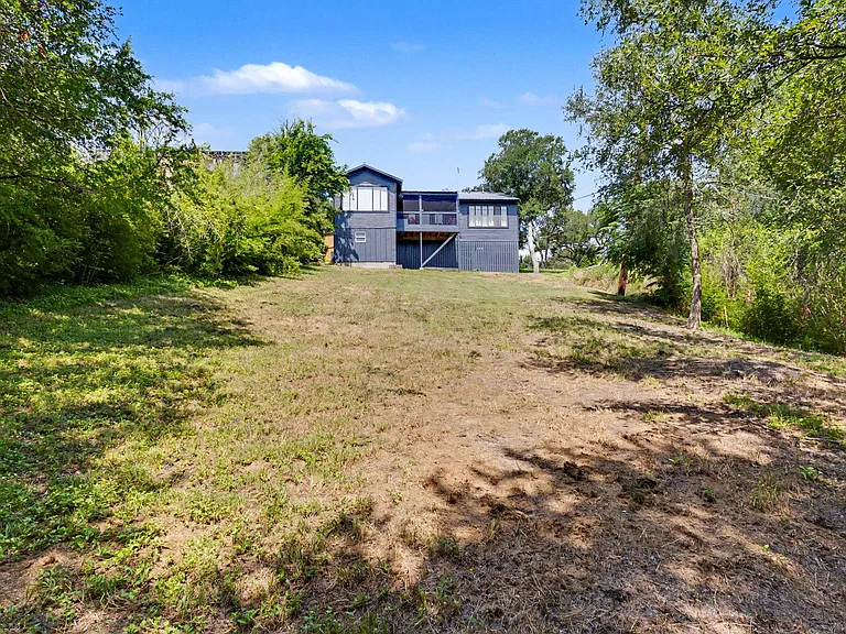 717 Brownlee Cir — Photo 30