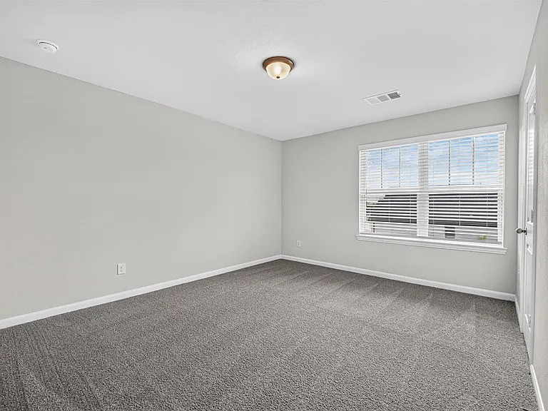 1421 Marcella Ln — Photo 15