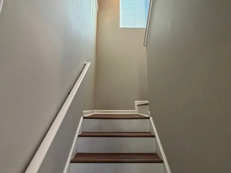 6079 Shamrock Green Dr — Photo 22