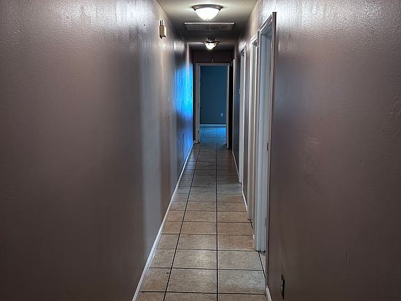 4th image of 920 Alabo St