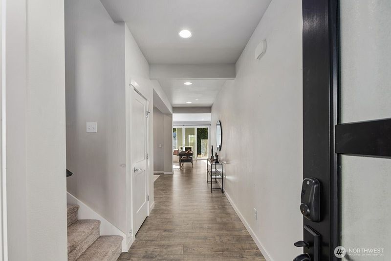 4th image of 7881 198th Avenue Pl E