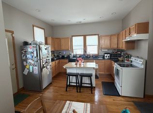2131 W Wellington Ave #2F, Chicago, IL 60618