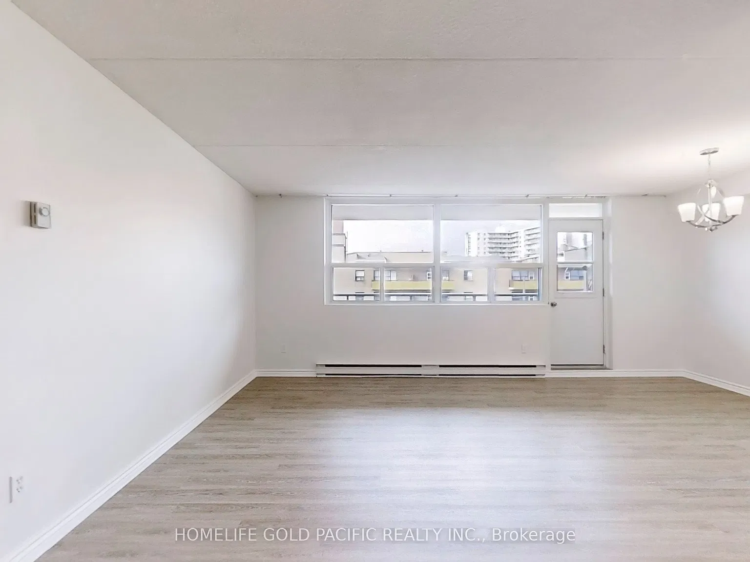 3 bed, $2,800 — Photo 2