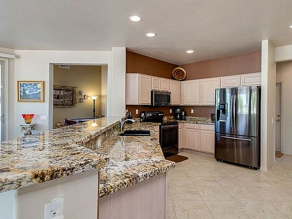 3rd image of 17932 N Bridle Ln