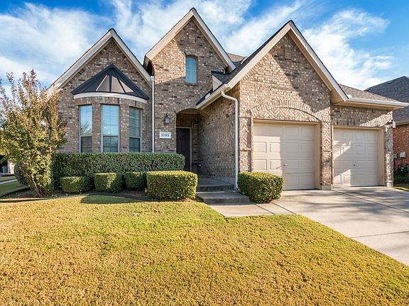2nd image of 1705 Lake Way Dr