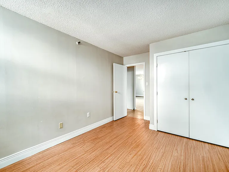 1157 Tower Rd — Photo 32