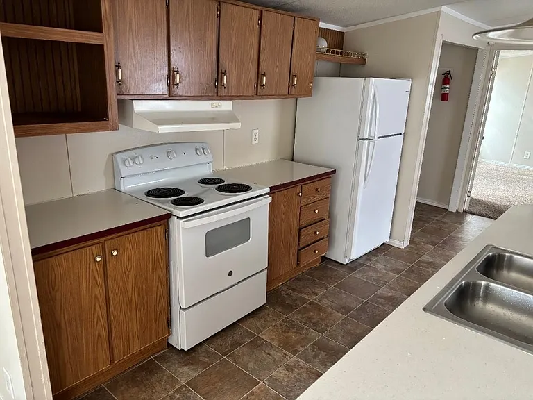 3320 Lynn Ave — Photo 22