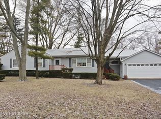 19648 W Martin Dr, Mundelein, IL