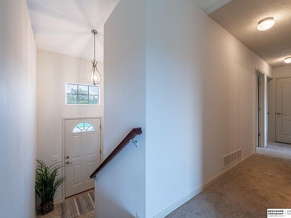 3rd image of 5106 N Hws Cleveland Blvd