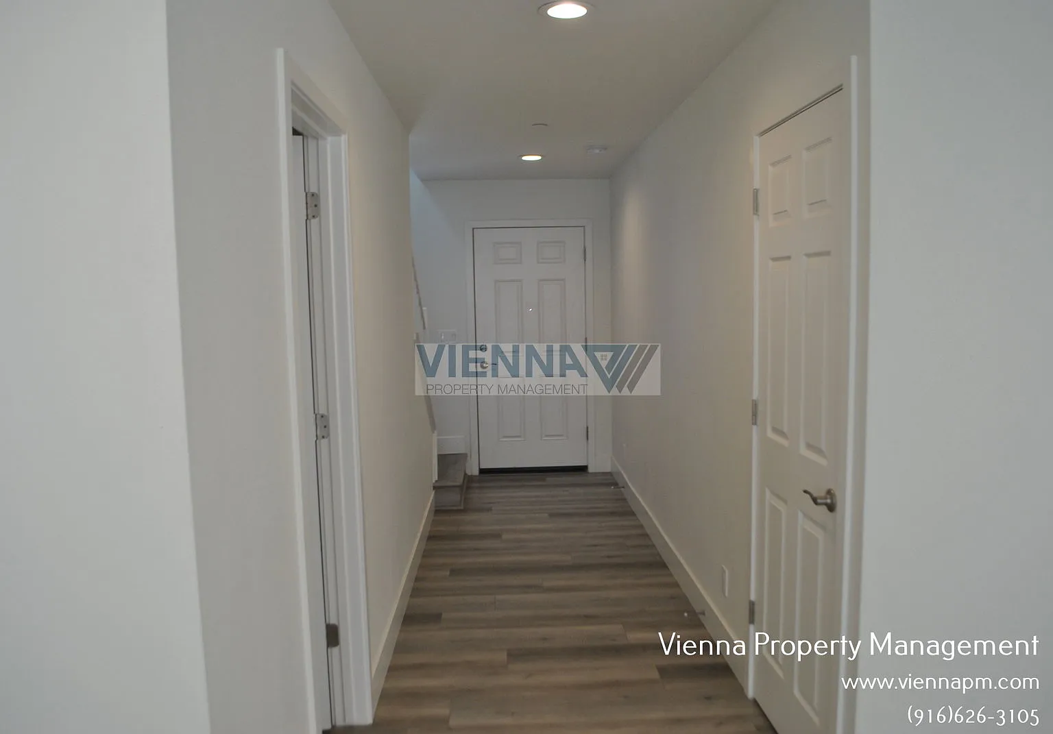 3 bed, 2.5 bath, 1663 sqft, $2,695 — Photo 2