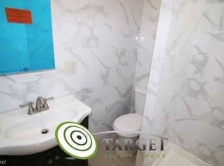 5516 Myrtle Ave, Ridgewood, NY 11385