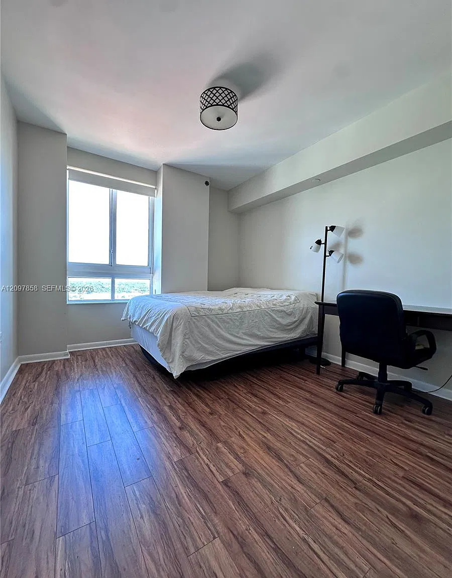 2 bed, 1286 sqft, $3,400 — Photo 4