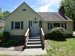 354 Reservoir St, Holden, MA 01520