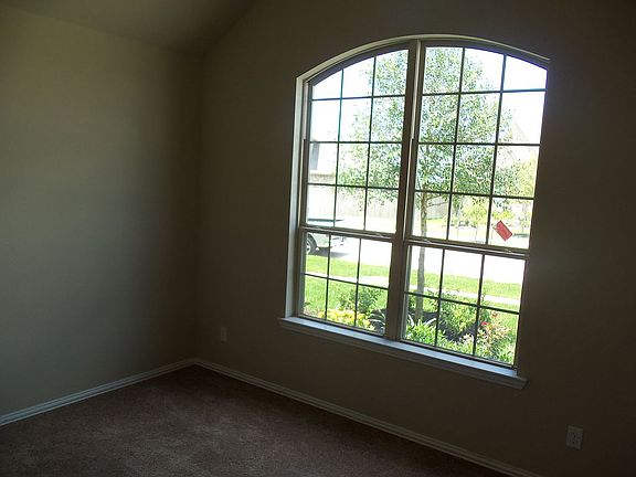 3rd image of 6006 Driscoll Park Dr