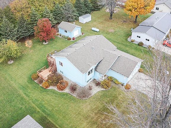 3rd image of 1108 Viking Dr