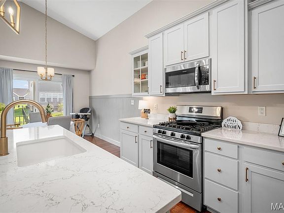 5th image of 3264 River Breeze Ct