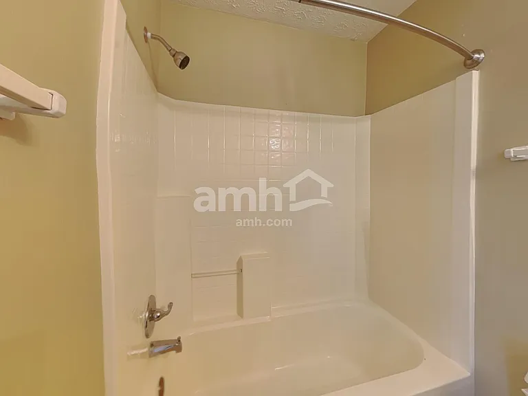6763 Wimbledon Dr — Photo 17