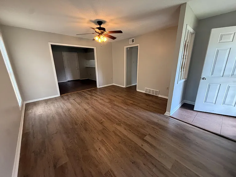 4778 Daphne Rd — Photo 3
