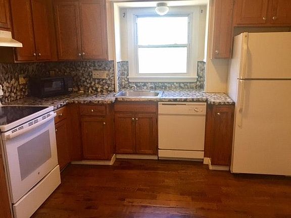 3rd image of 330 Blake St APT C3