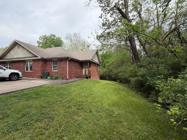 111 E Rock St, Fayetteville, AR 72701