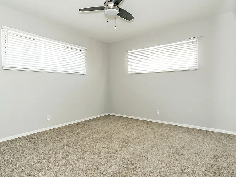 1420 Barrington Way — Photo 22