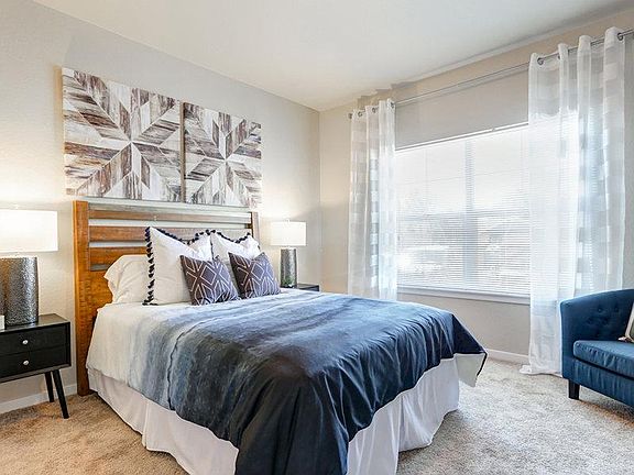 4th image of 10125 W 72nd Ave #2B-2Ba-910Sqft