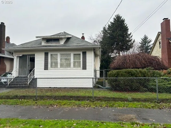 2027 N Webster St, Portland, OR 97217