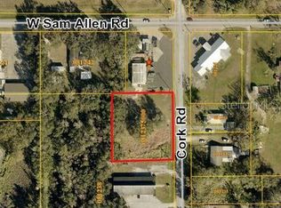 3215 Cork Rd, Plant City, FL 33565