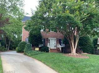 6 Northline Pl, Greensboro, NC 27410