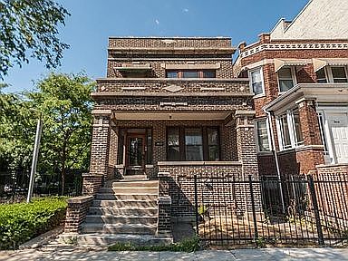 1st image of 3018 W Fullerton Ave #G