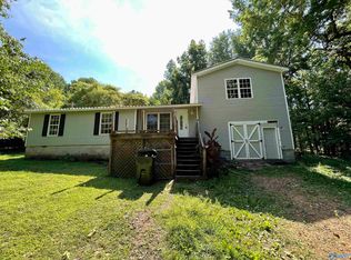 414 J Payton Cir, Gurley, AL 35748
