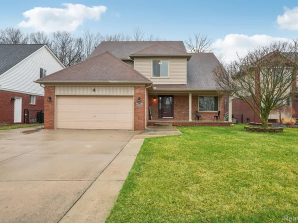 49469 Monte Rd, Chesterfield, MI 48047