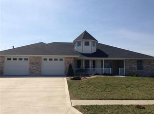 138 Maple Ln, Edgerton, OH 43517