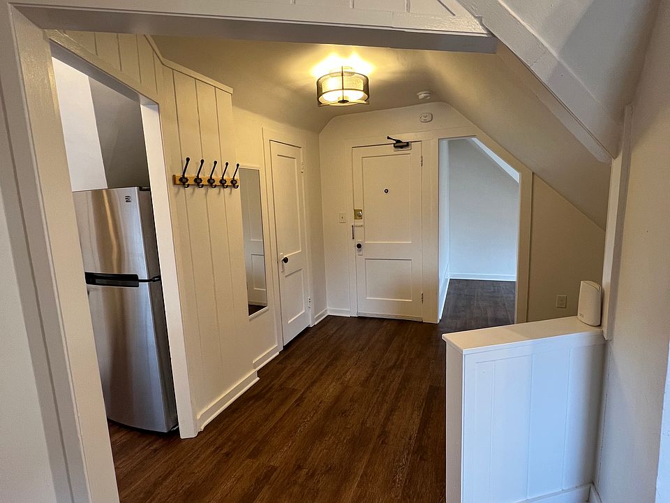 1st image of 102 Union Ave SE APT 5