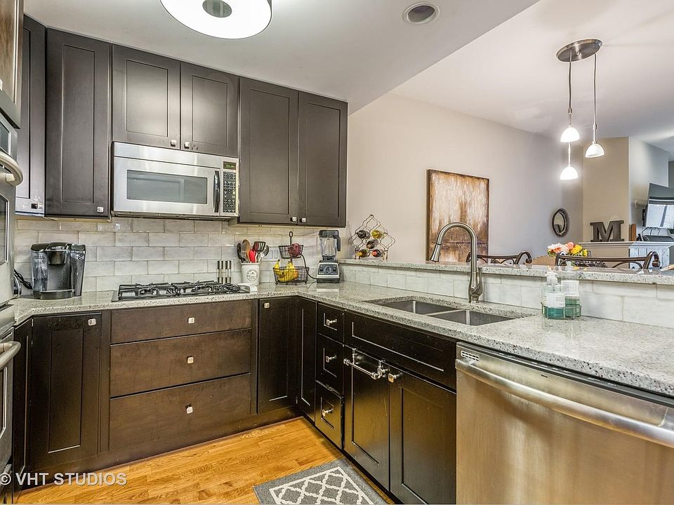 1st image of 600 W Drummond Pl APT 319