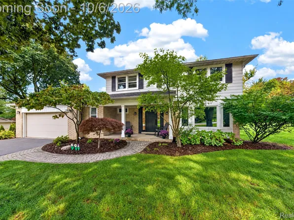 3646 Tyrconnel Trl, West Bloomfield, MI 48323