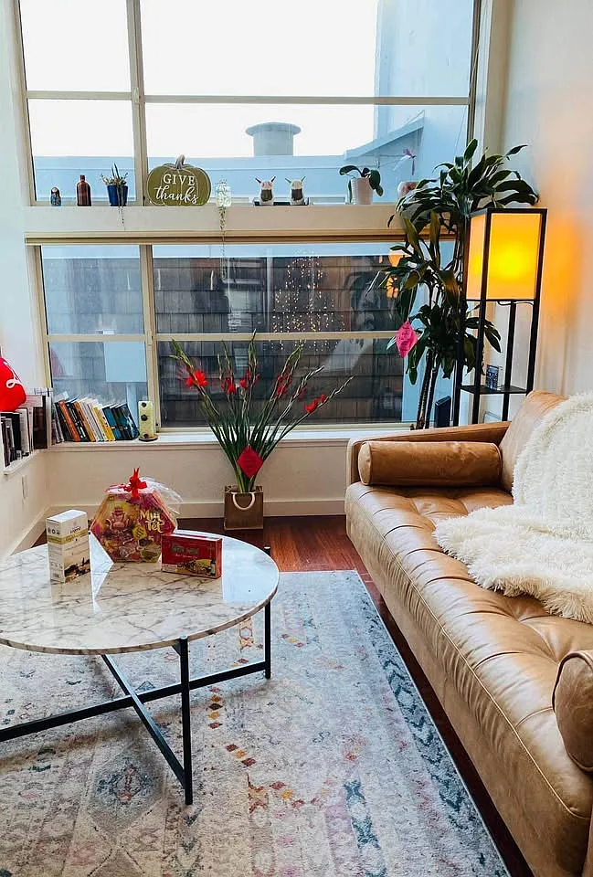 1 bed, 905 sqft, $1,950 — Photo 1