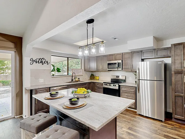 3965 Singleleaf Ln — Photo 16