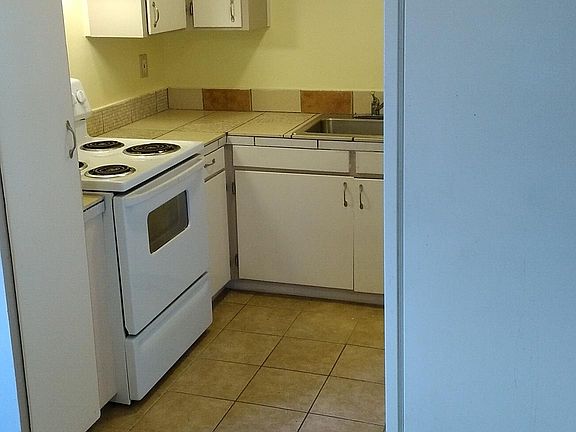 4th image of 5709 Via Monte Dr APT D