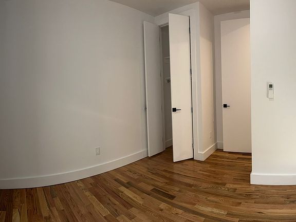 4th image of 2468 Webb Ave #2A
