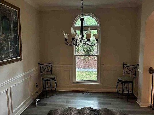 4th image of 5905 Virginia Dr