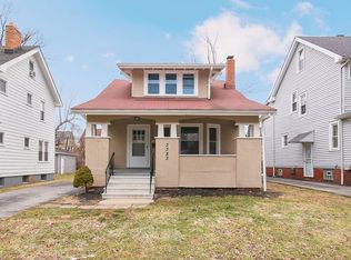 3383 Cedarbrook Rd, Cleveland Heights, OH 44118