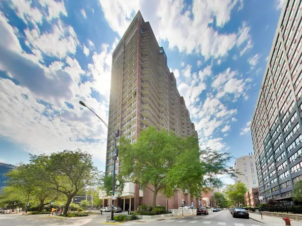 4170 N Marine Dr APT 21C, Chicago, IL 60613