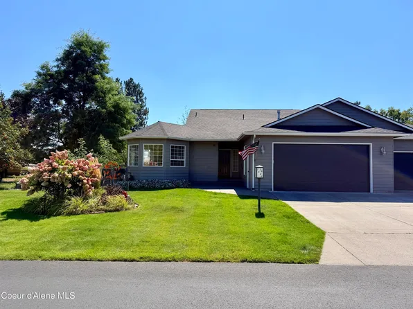1020 W Woodlawn Dr, Hayden Lake, ID 83835