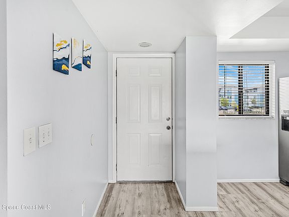 4th image of 1700 University Ln APT 106