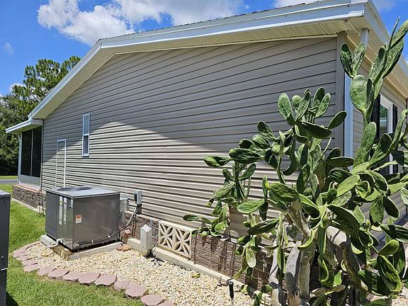 3rd image of 2402 Holmes Dr #49