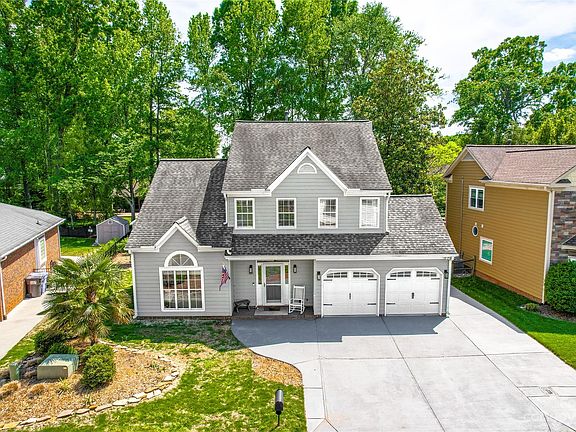 4th image of 129 Ashford Hollow Ln