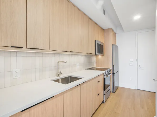 499 President Street image 5 of 27